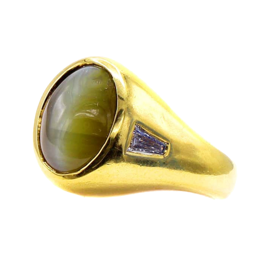 1950s 18KT Yellow Gold Chrysoberyl Cat's Eye & Diamond Ring side