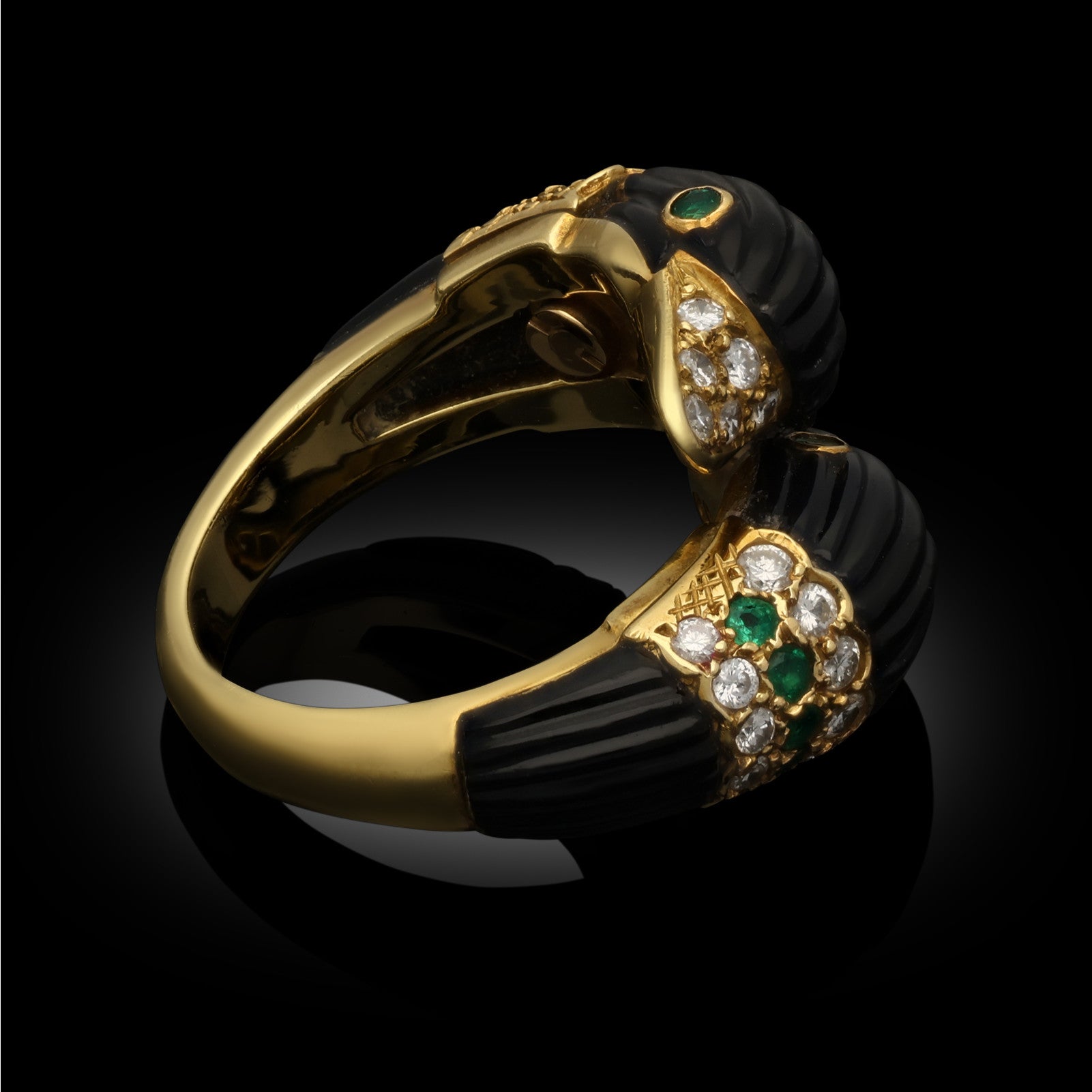 Van Cleef & Arpels 1970s 18KT Yellow Gold Diamond, Emerald & Onyx Swan Ring side