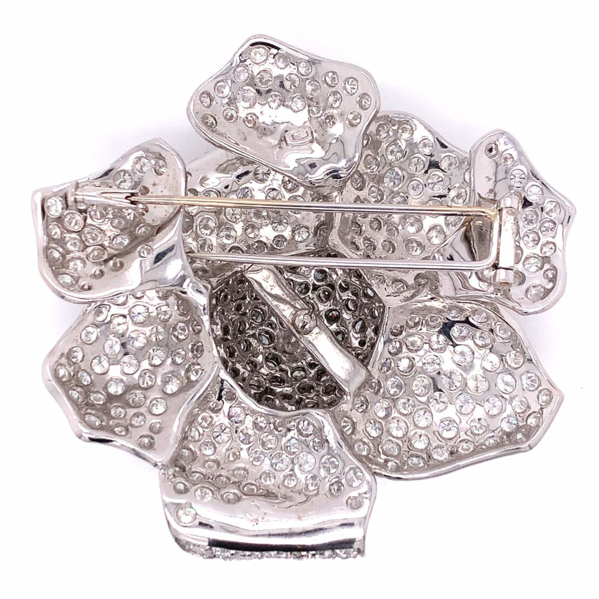 Post-1980s 18KT White Gold Diamond Flower Brooch back