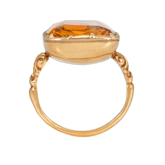 Georgian 18KT Yellow Gold Topaz Ring top