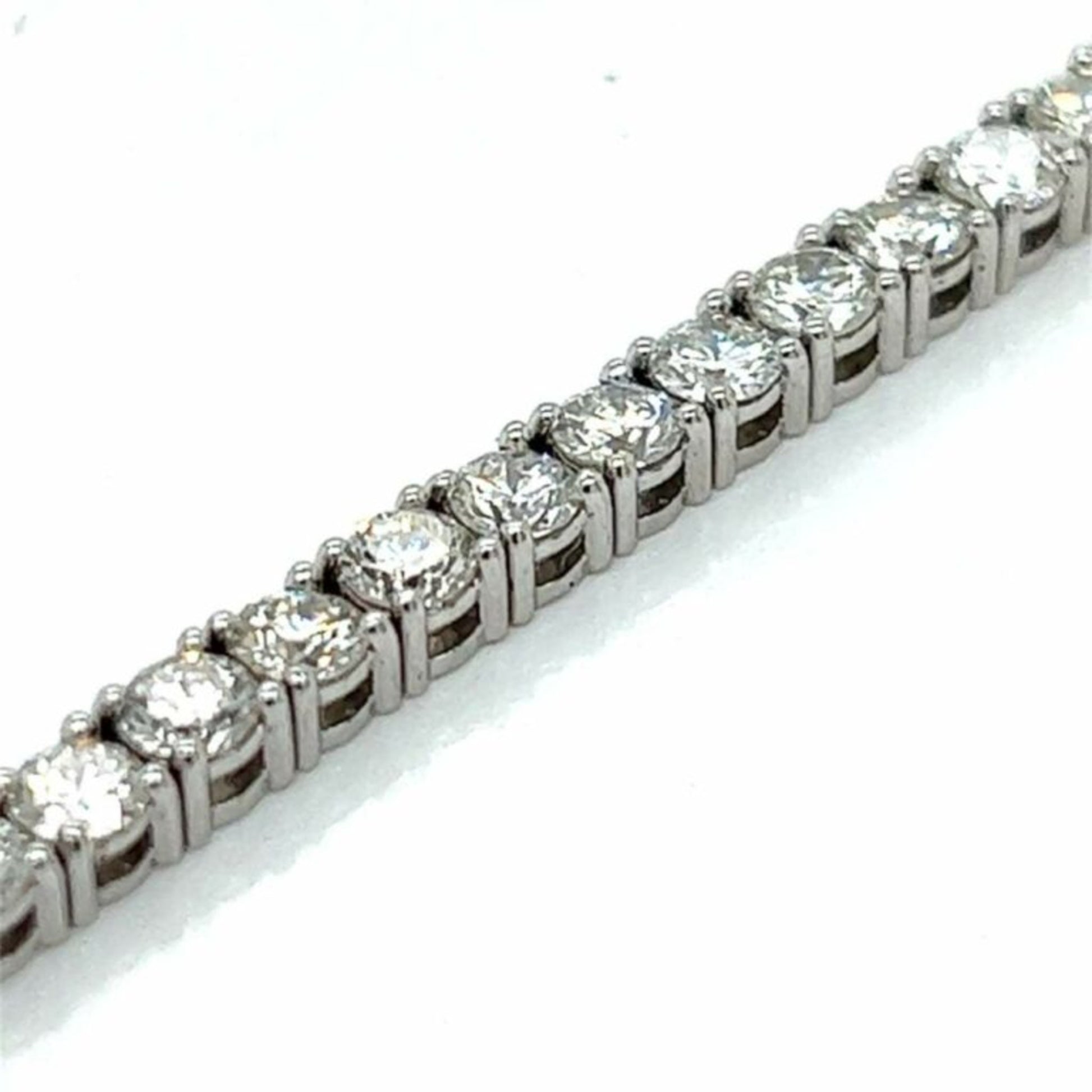 Post-1980s 14KT White Gold Diamond Bracelet close-up side details