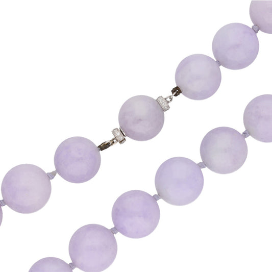 1950s 18KT White Gold Lavender Jade & Diamond Necklace close-up of clasp