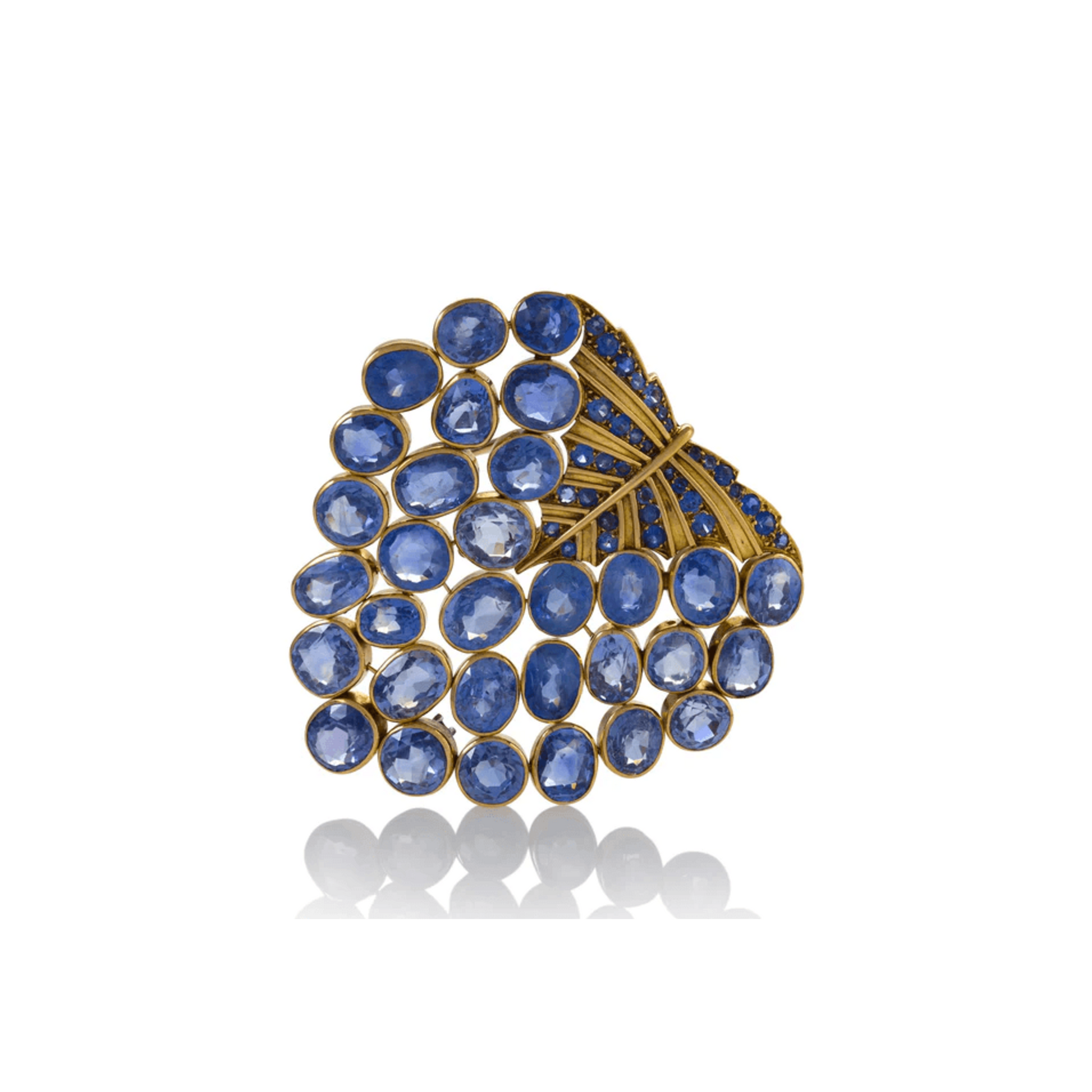 Rene Boivin 1930s 18KT Yellow Gold Sapphire Feuille Brooch front