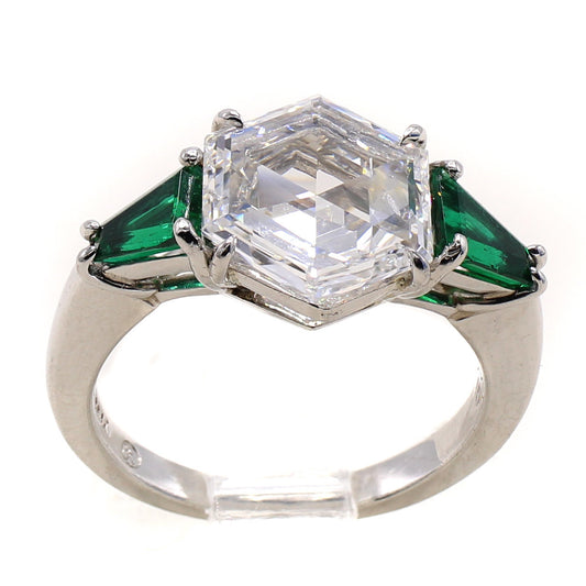 Post-1980s Platinum Diamond & Emerald Ring front