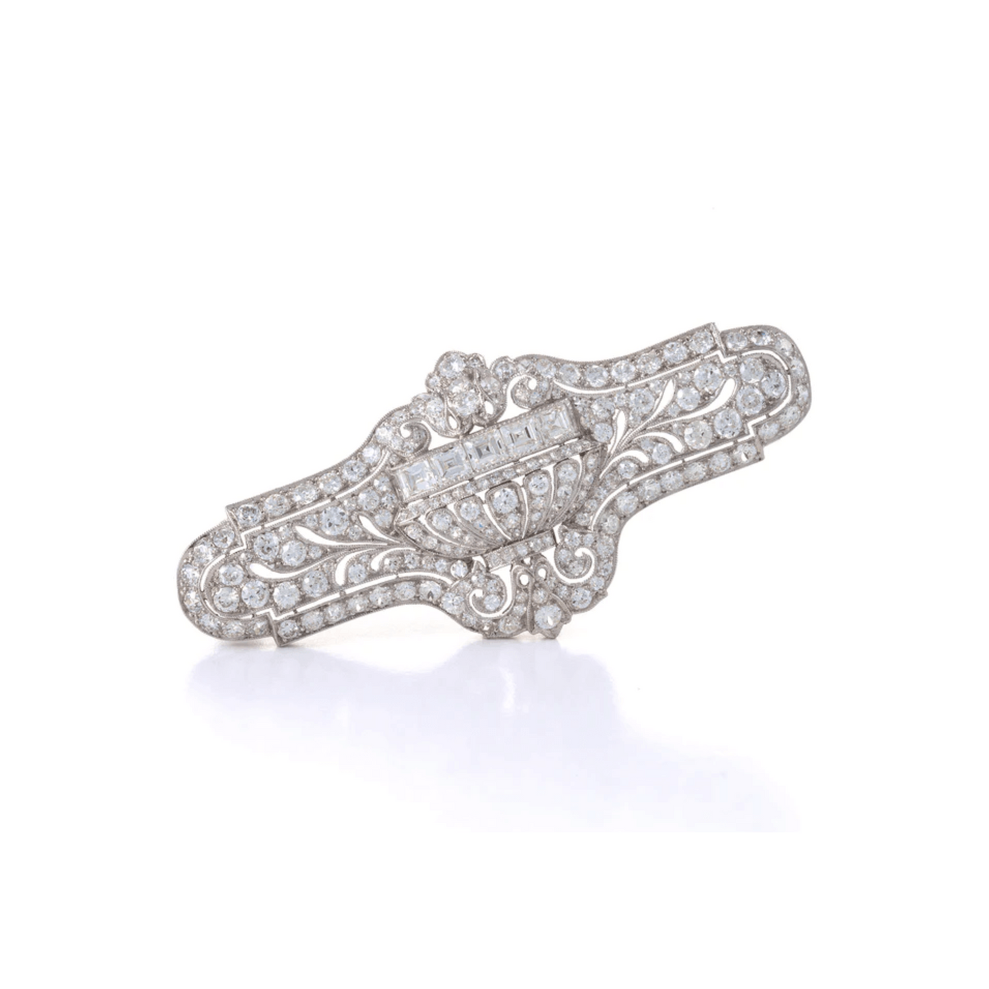 E.M. Gattle & Co. Art Deco Platinum Diamond Brooch front