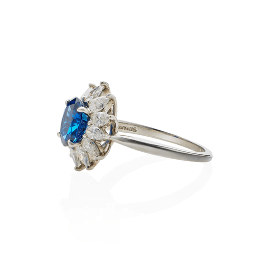 Tiffany & Co. 1980s Platinum Sapphire & Diamond Ring side