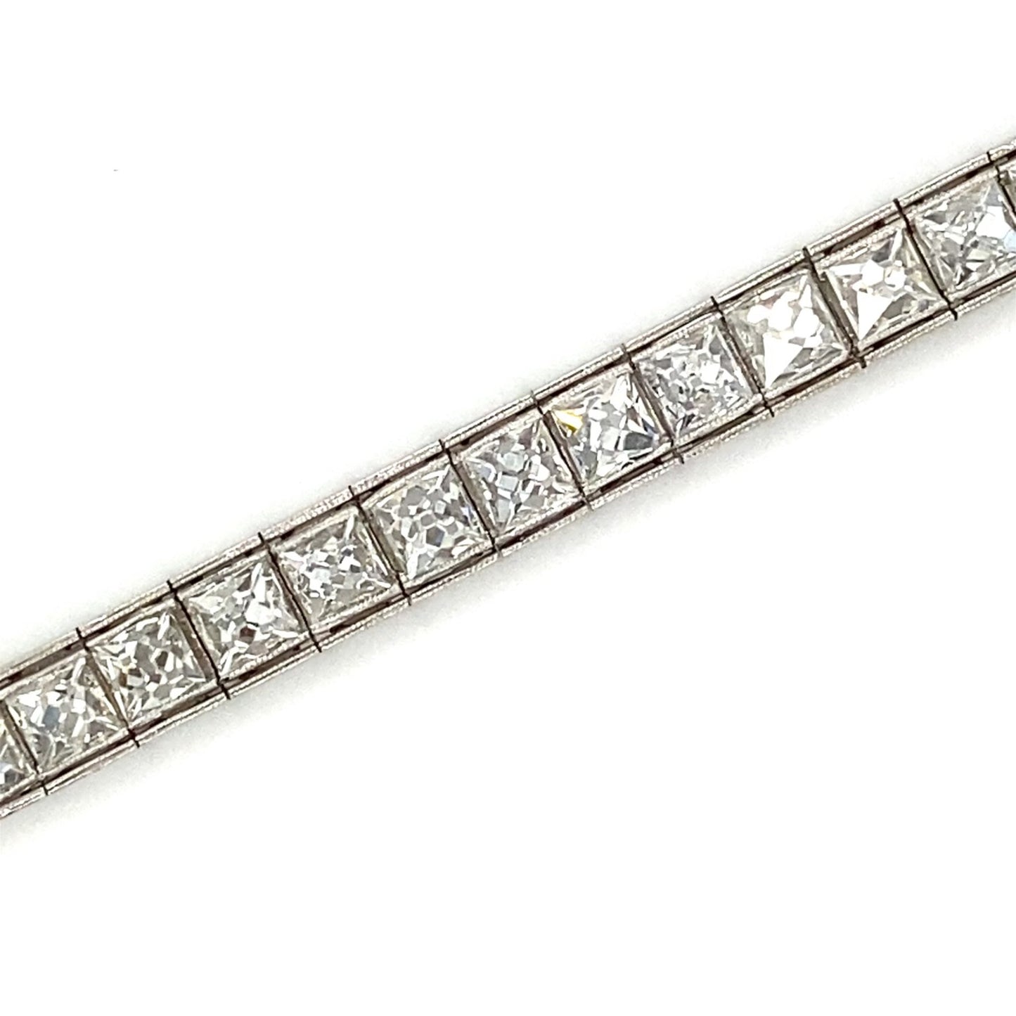 1930s Platinum Diamond Bracelet close-up details