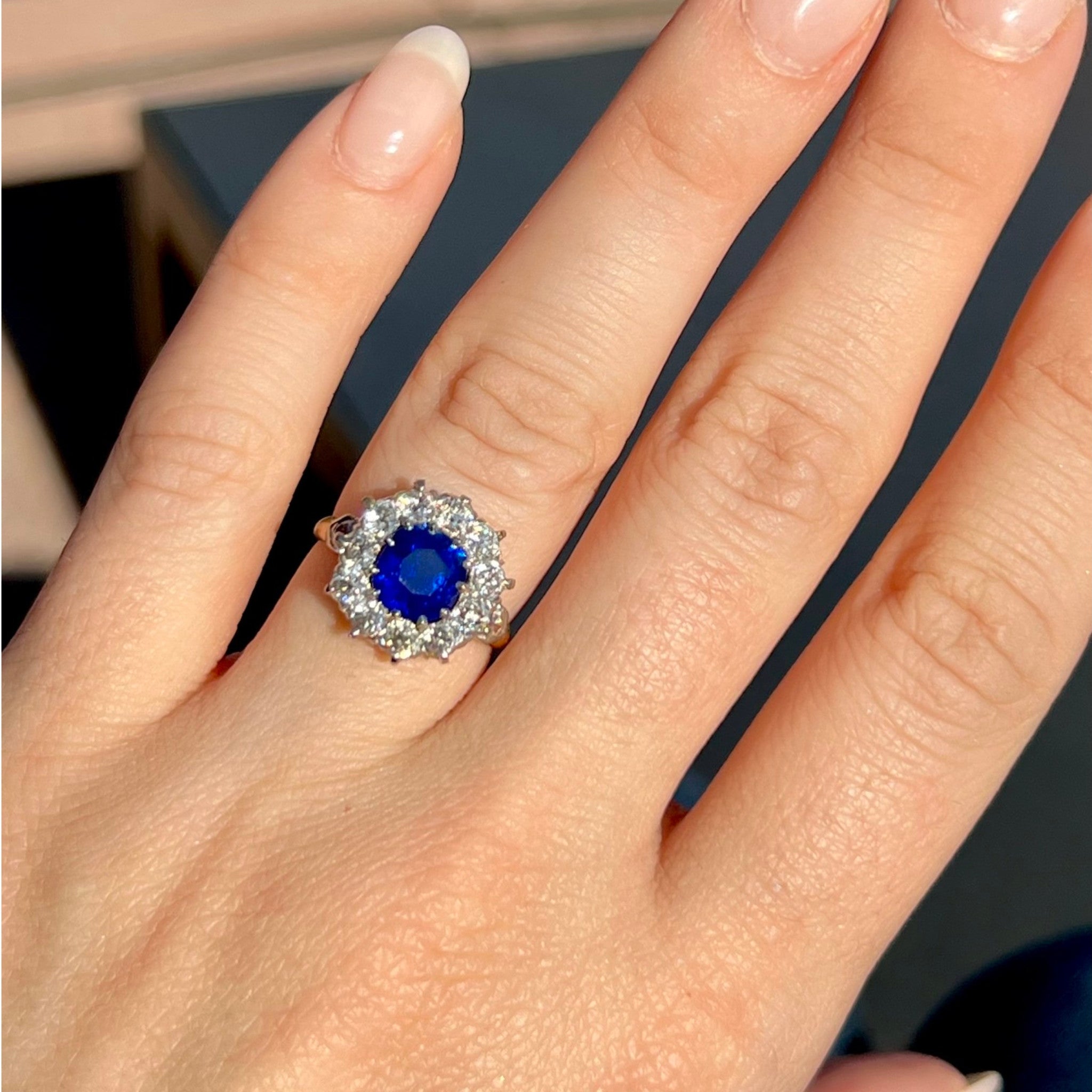 Diamond and sapphire fashion ring