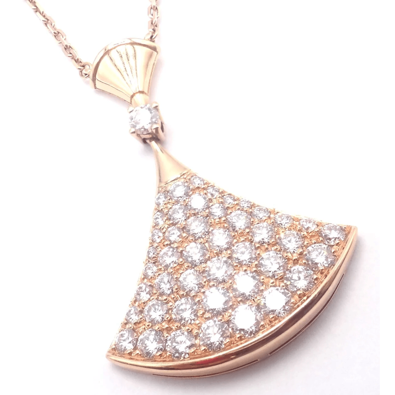 Bulgari Italy Post-1980s 18KT Rose Gold Diamond Diva Dream Necklace close up of pendant