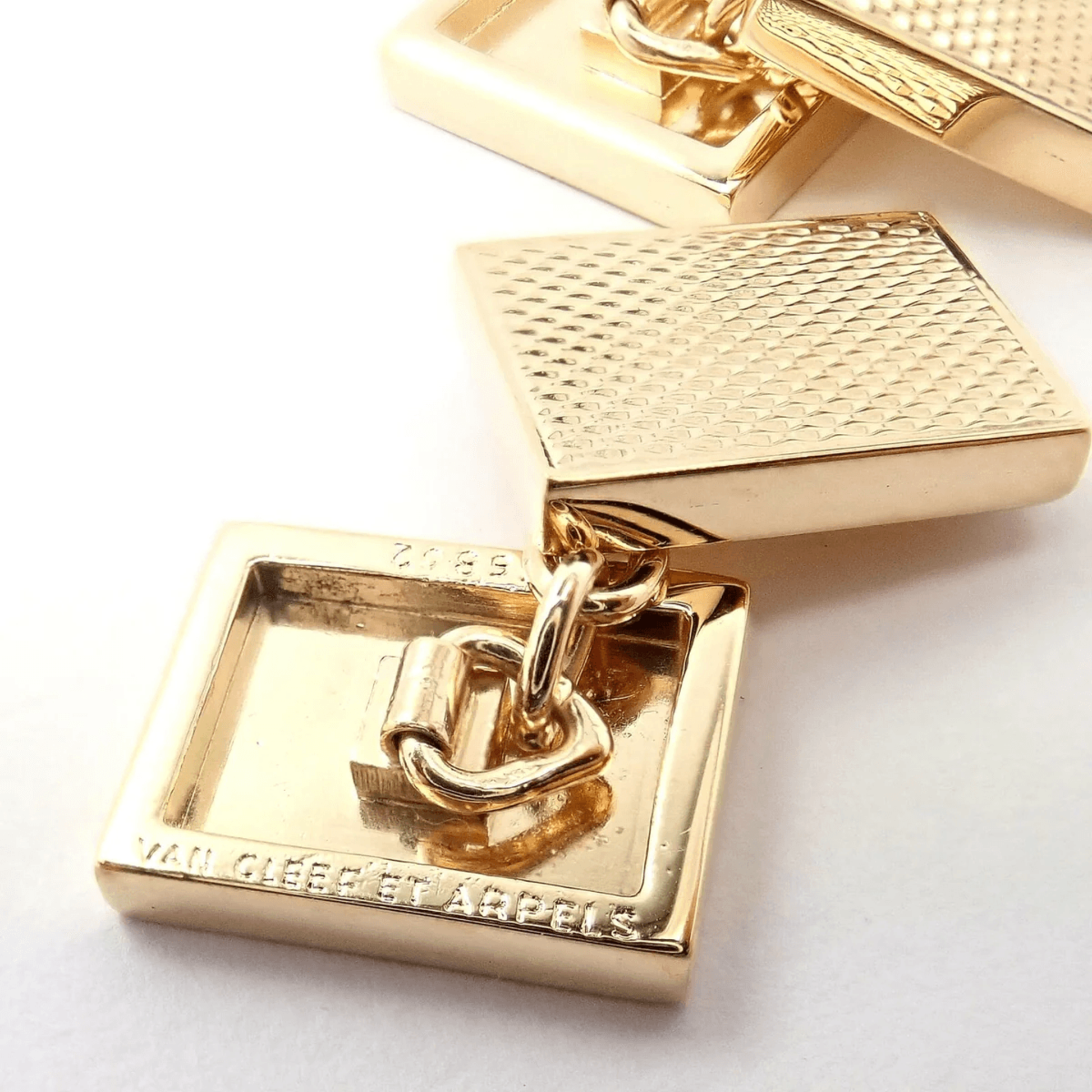 Van Cleef & Arpels Post-1980s 18KT Yellow Gold Cufflinks signature