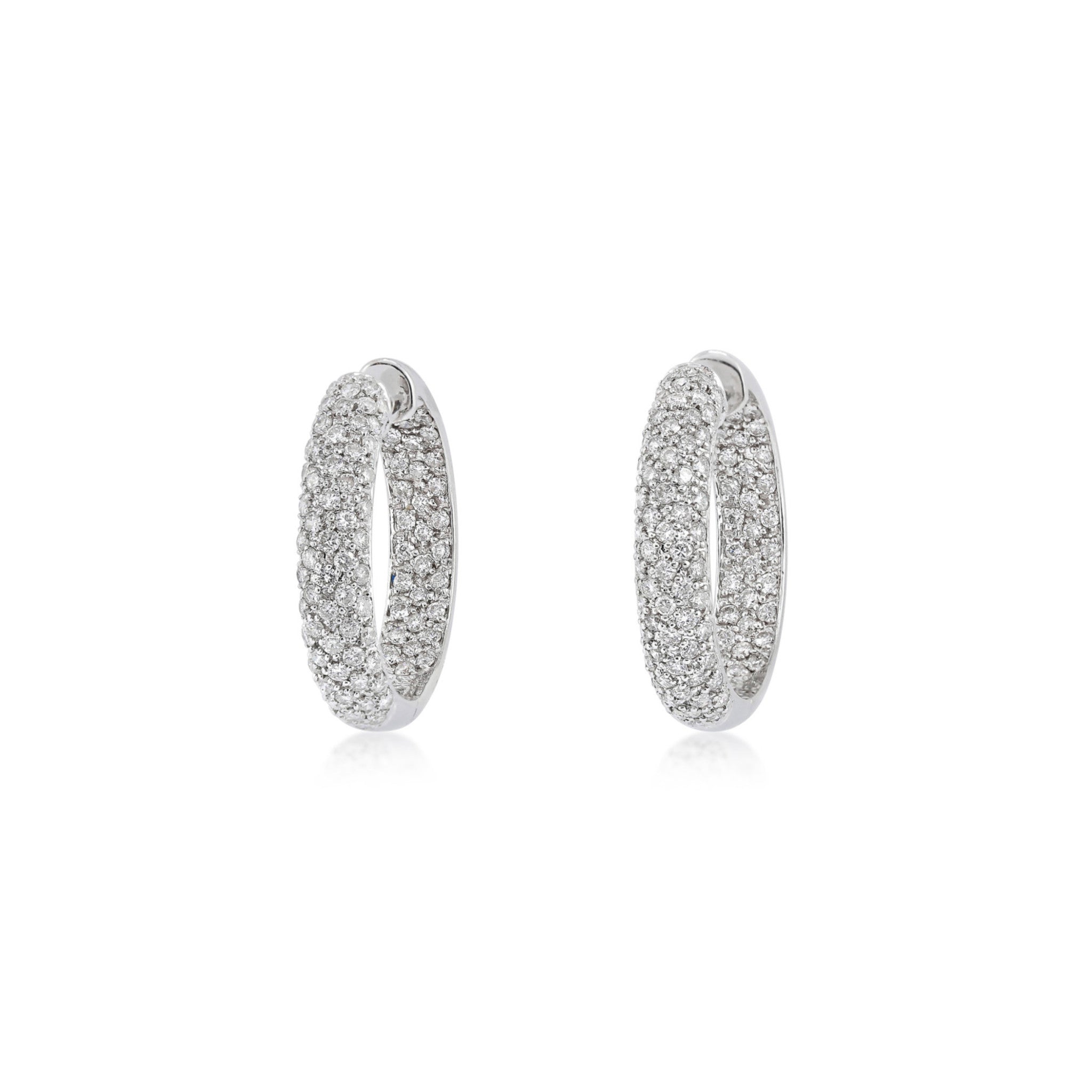 Post-1980s 18KT White Gold Diamond Earrings front