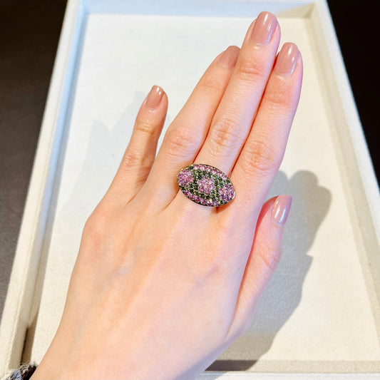 Contemporary 18KT Yellow Gold Sapphire Ring on hand