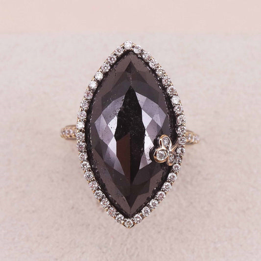 Contemporary 18KT Yellow Gold Diamond Ring front