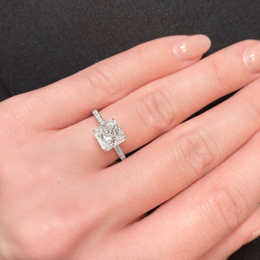 Post-1980s Platinum Diamond Ring on finger