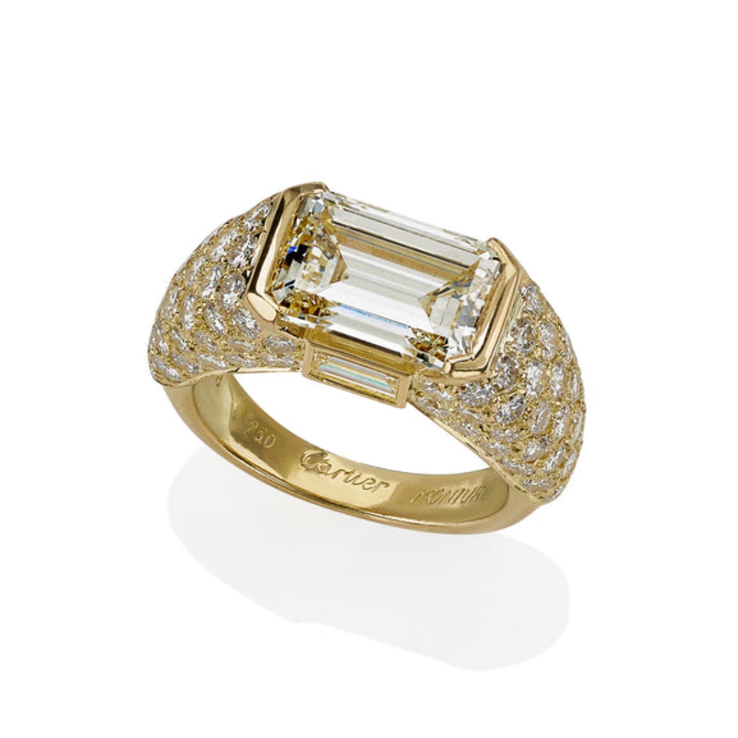 Cartier Paris 1980s 18KT Yellow Gold Diamond Ring front and signature