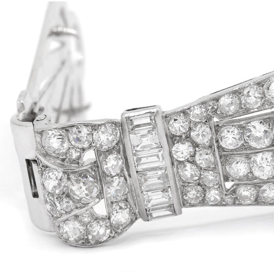 Mappin & Webb Art Deco Platinum Diamond Clip close-up details