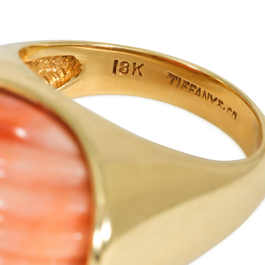 Tiffany & Co. 1970s 18KT Yellow Gold Coral Ring signature