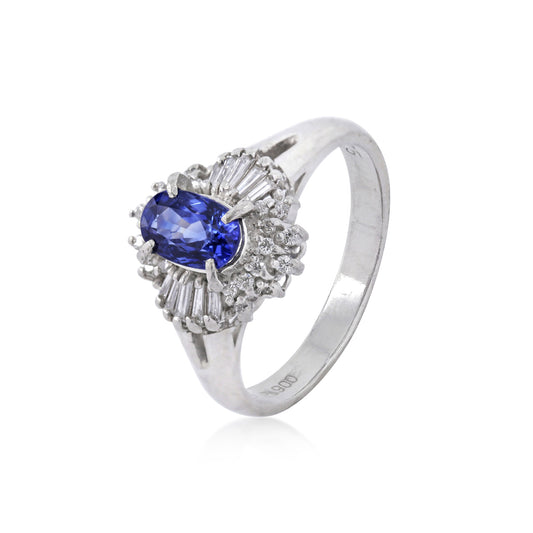 Post-1980s Platinum Sapphire & Diamond Ring front