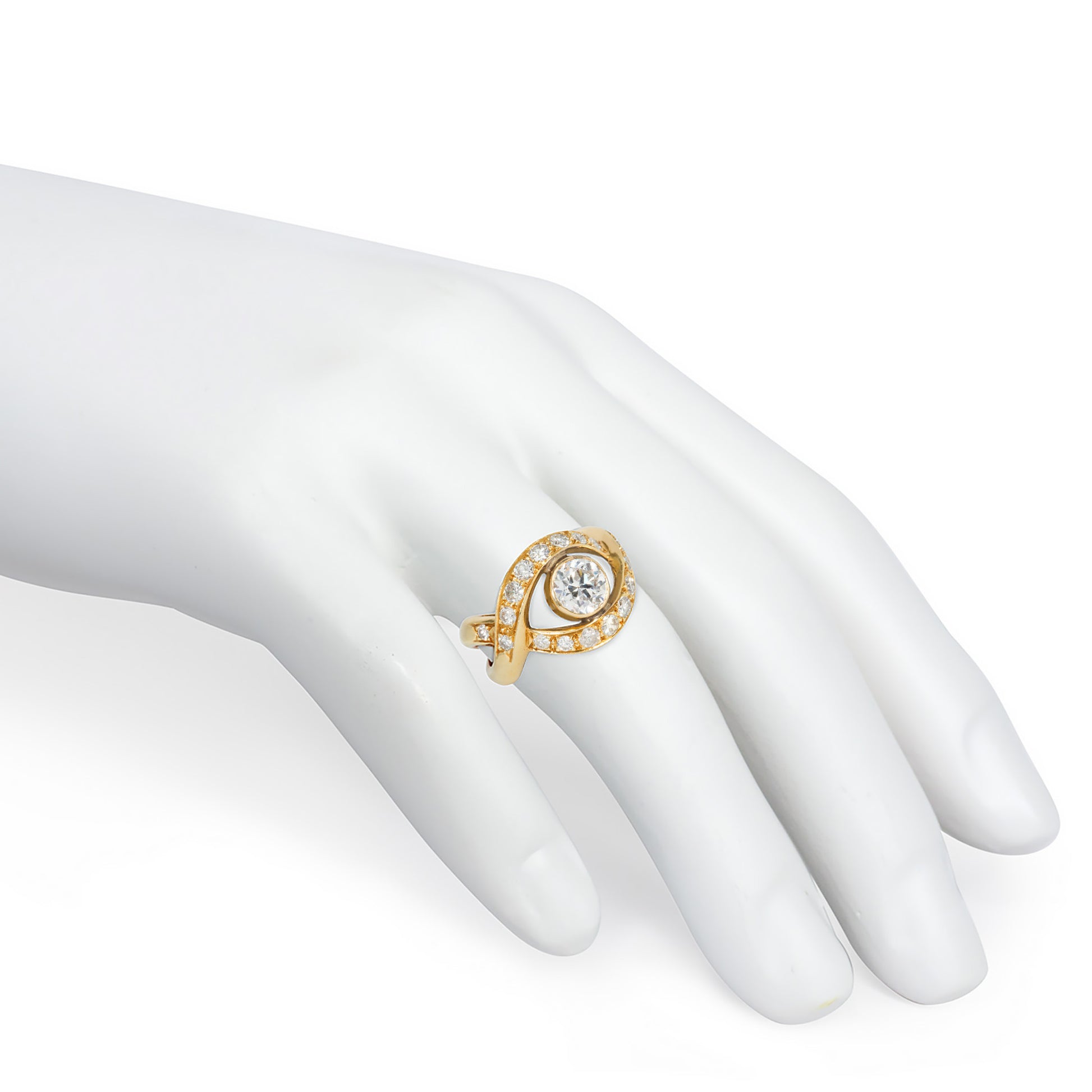 Van Cleef & Arpels 1980s 18KT Yellow Gold Diamond Ring on finger