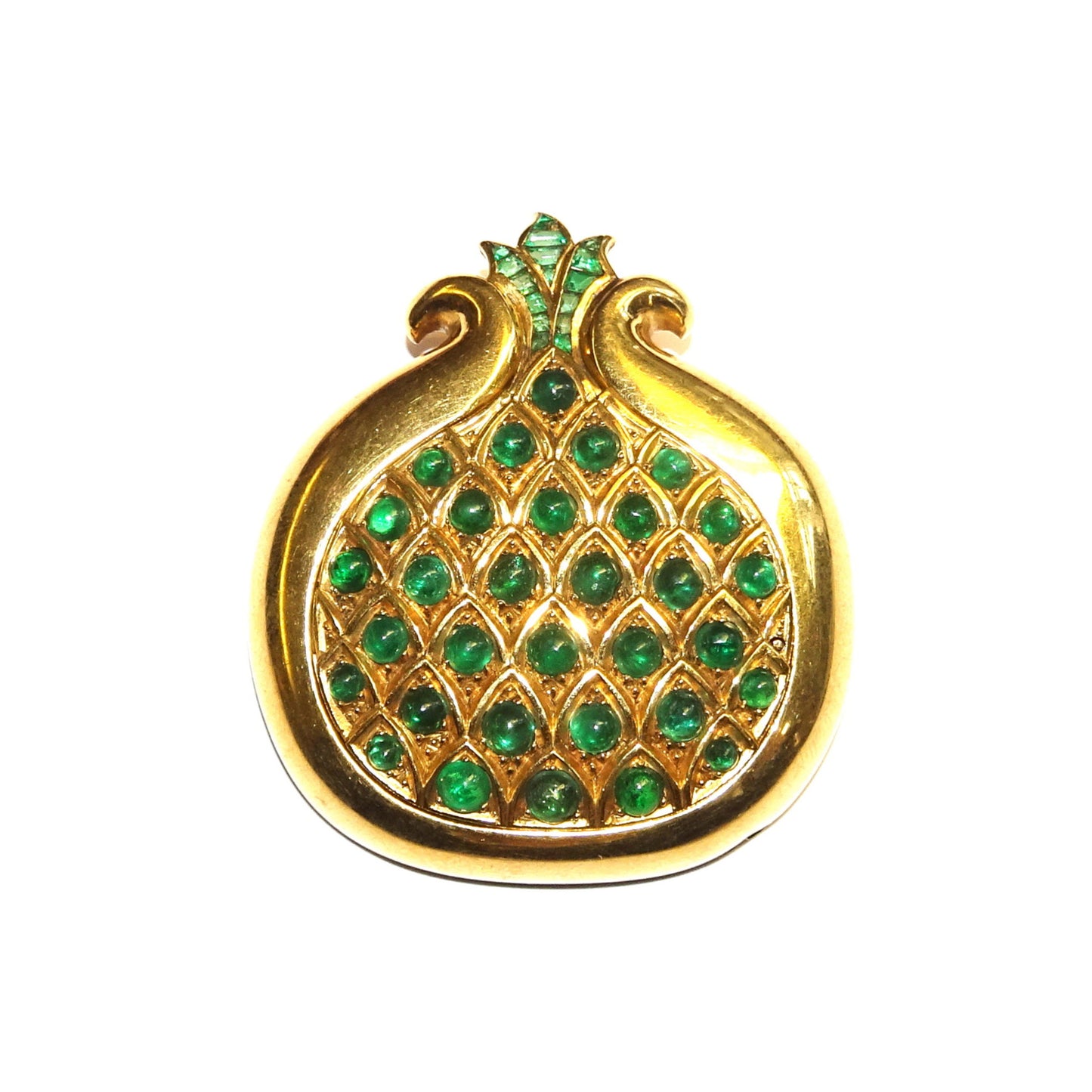 Rene Boivin 1930s 18KT Yellow Gold Emerald Pomegranate Brooch front