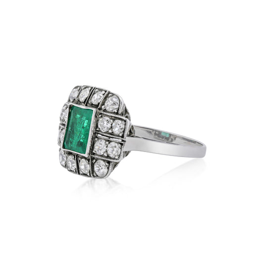 1950s 14KT White Gold Emerald & Diamond Ring side