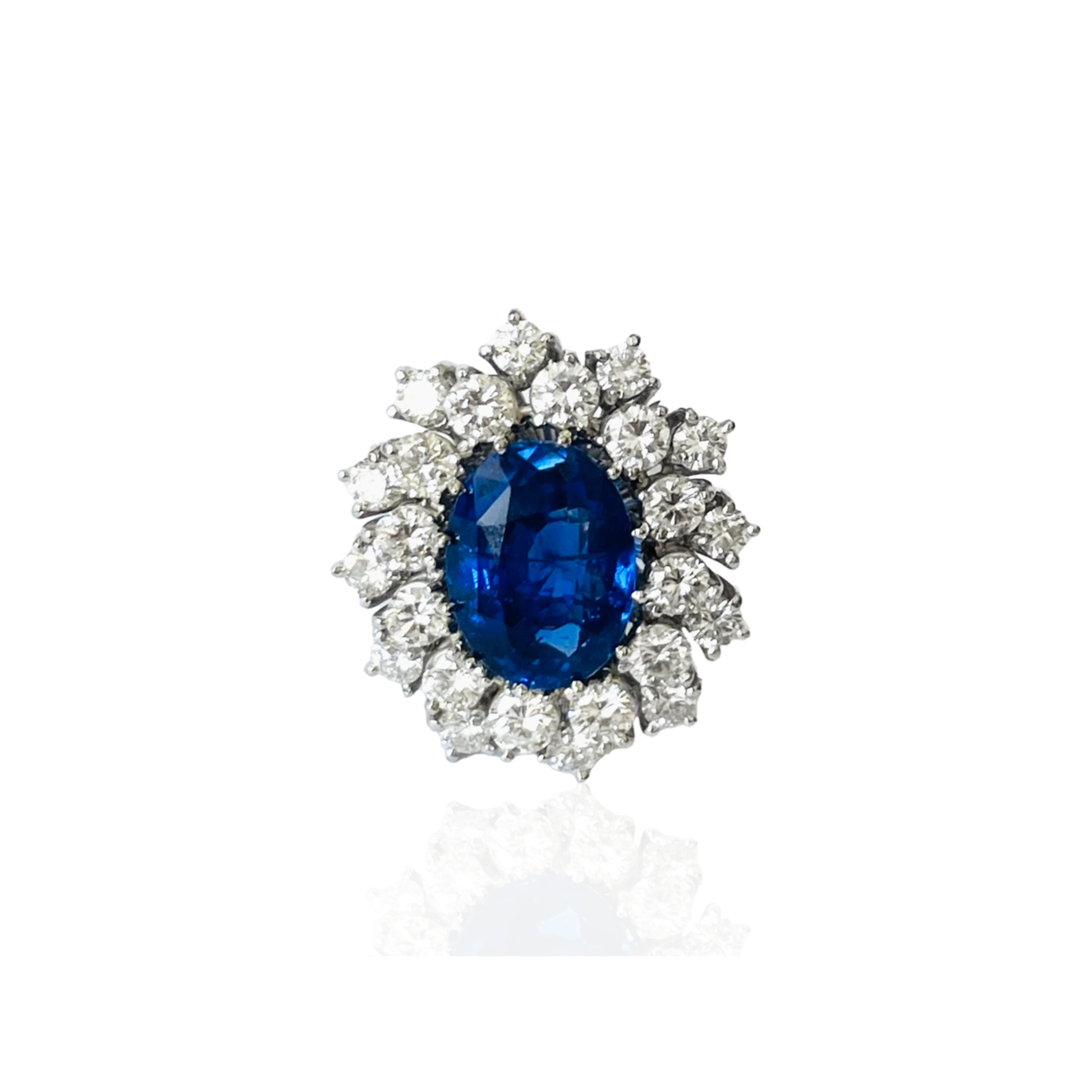 1980s 18KT White Gold Sapphire & Diamond Ring front
