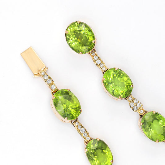 Post-1980s 18KT Yellow Gold Peridot & Diamond Necklace clasp