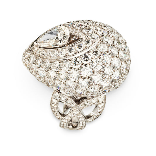 Lawrence Graff Retro 18KT White Gold Diamond Ring side
