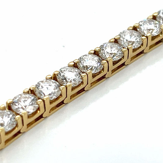 Post-1980s 18KT Yellow Gold Diamond Bracelet close-up details