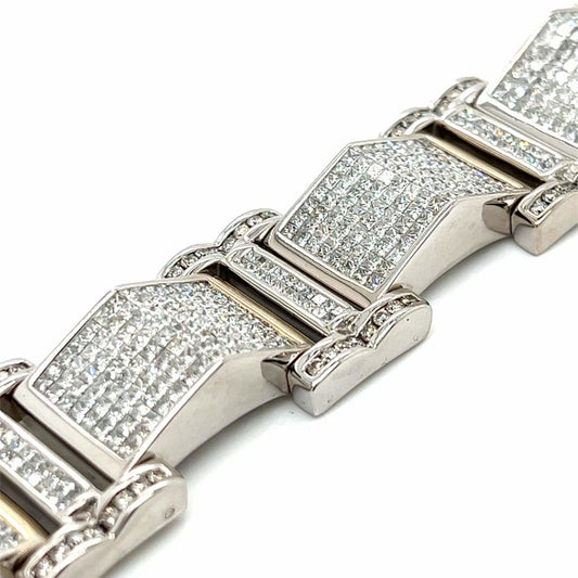 1980s 14KT White Gold Diamond Bracelet close-up details