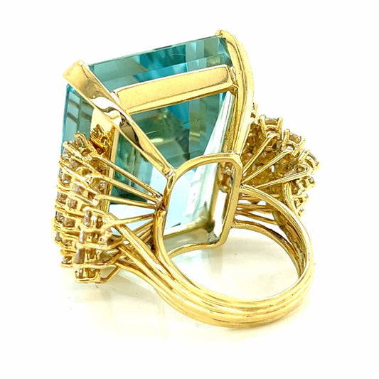 1980s 18KT Yellow Gold Aquamarine & Diamond Ring back