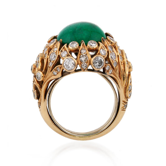 1970s 18KT Yellow Gold Cabochon Emerald & Diamond Ring profile