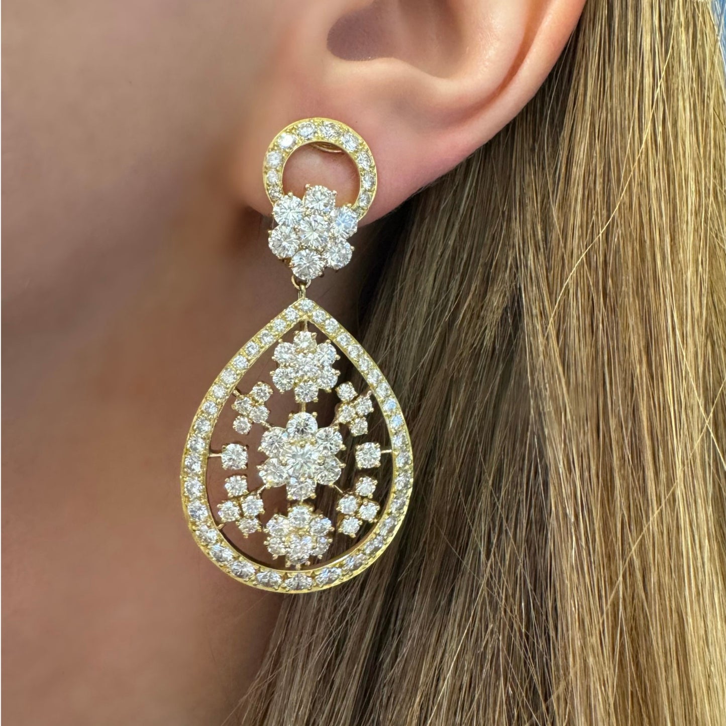 Van Cleef & Arpels 1980s 18KT Yellow Gold Diamond Earrings on ear