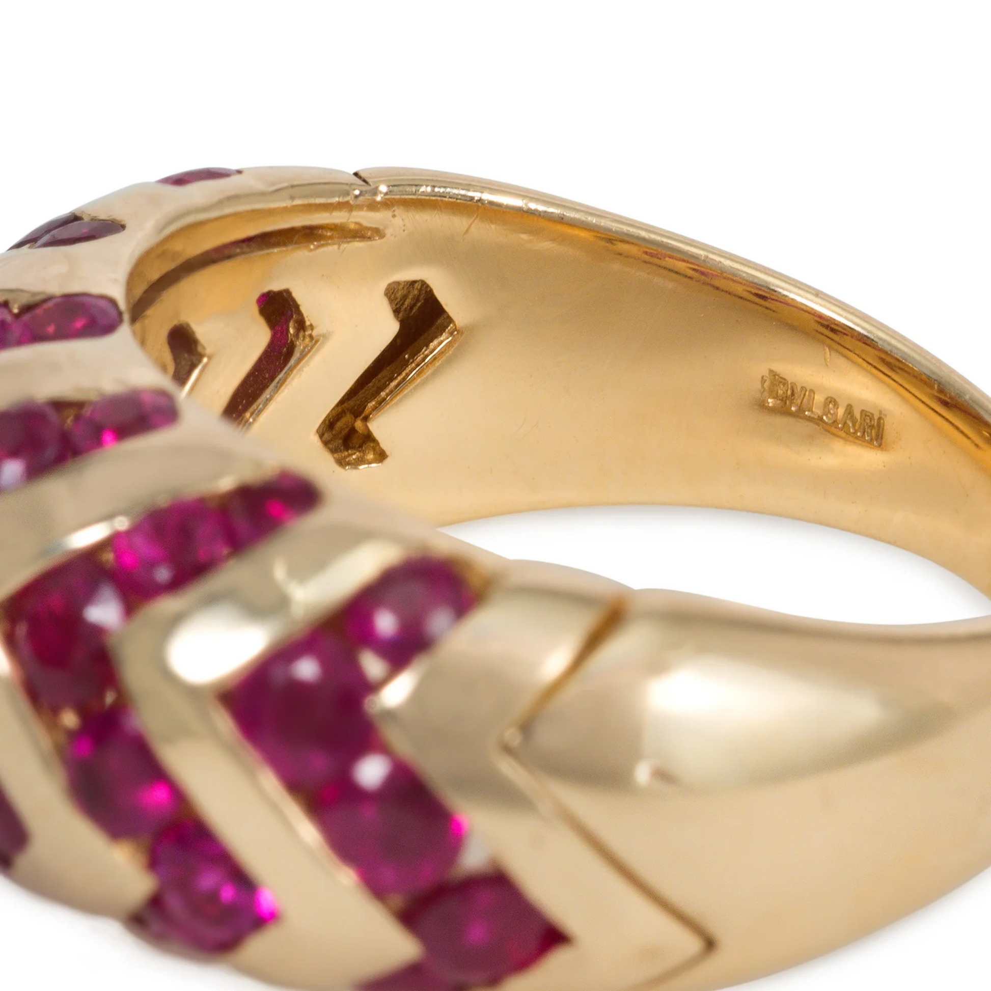 Bulgari Italy 1980s 18KT Yellow Gold Ruby Ring signature