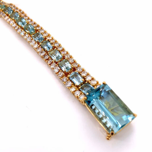 Post-1980s 18KT Yellow Gold Aquamarine & Diamond Bracelet front