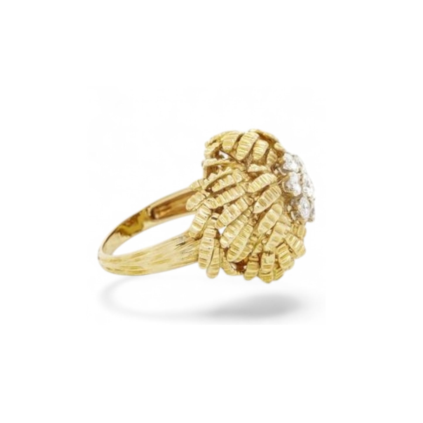 Gübelin French 1950s 18KT Yellow Gold Diamond Ring side