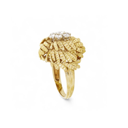 Gübelin French 1950s 18KT Yellow Gold Diamond Ring side