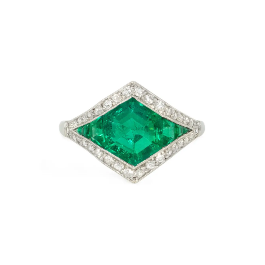 French Art Deco Platinum Emerald & Diamond Ring front