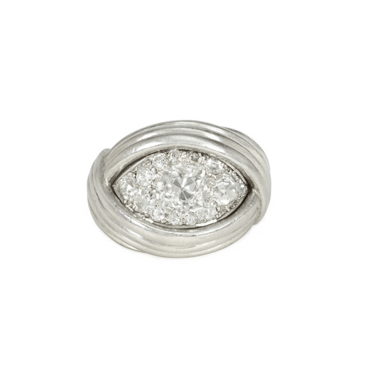 French Art Deco Platinum Diamond Ring front