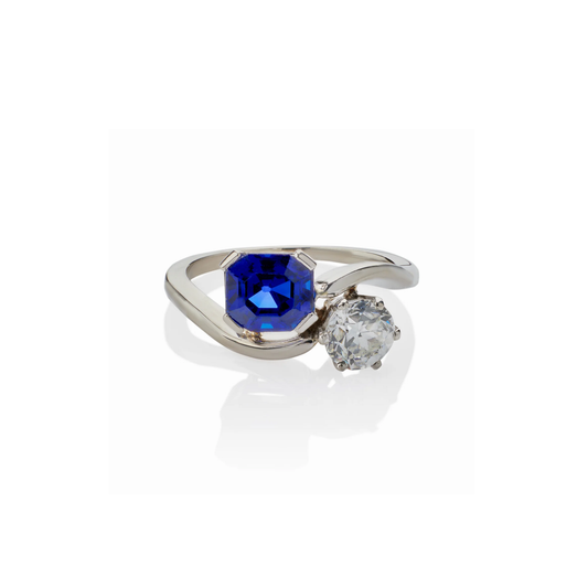1980s Platinum Sapphire & Diamond Ring front
