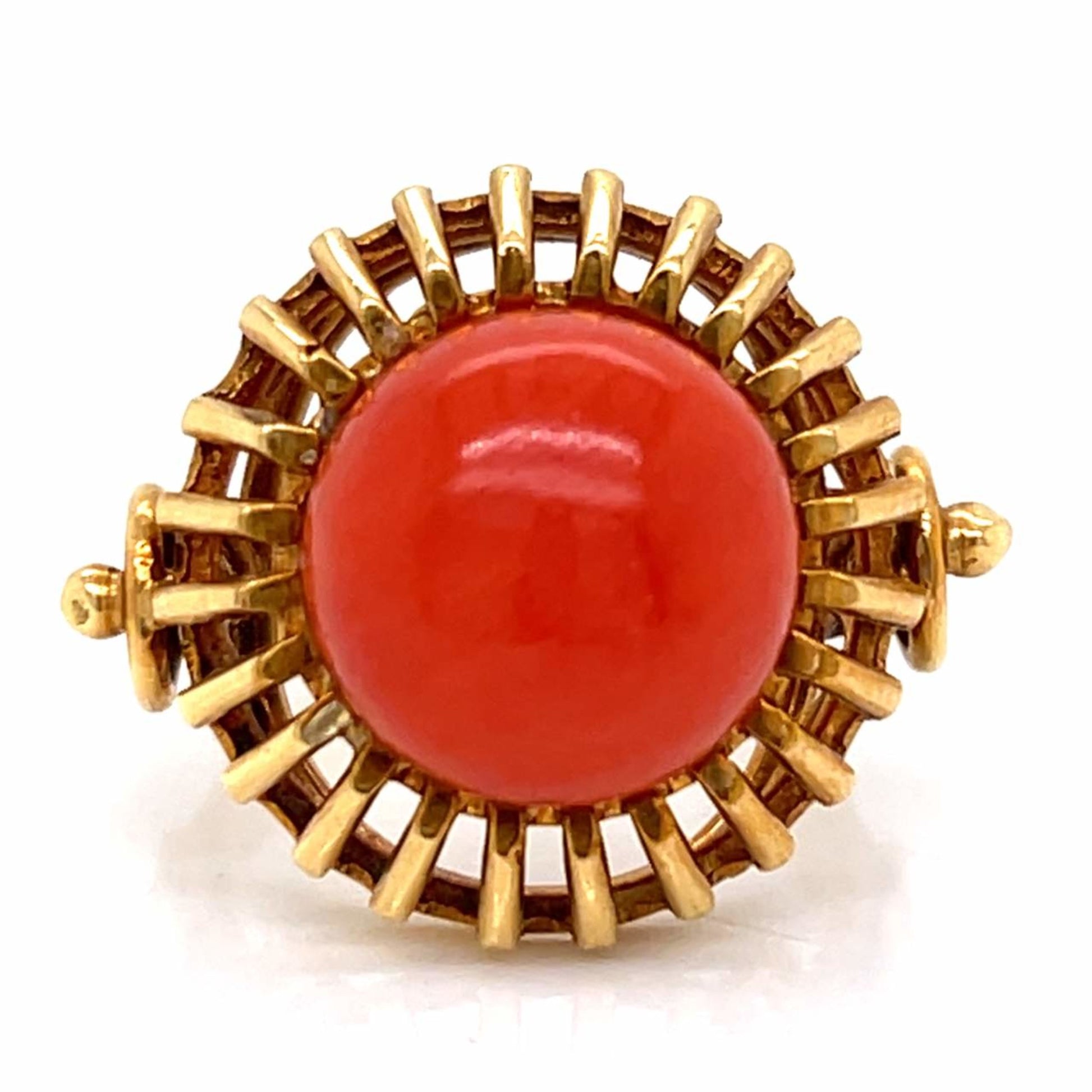 1960s 18KT Yellow Gold Coral Ring front