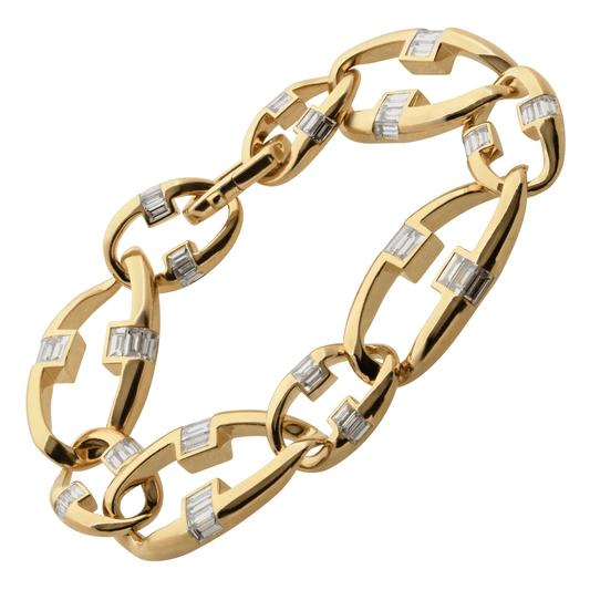 Contemporary 18KT Yellow Gold Diamond Bracelet front