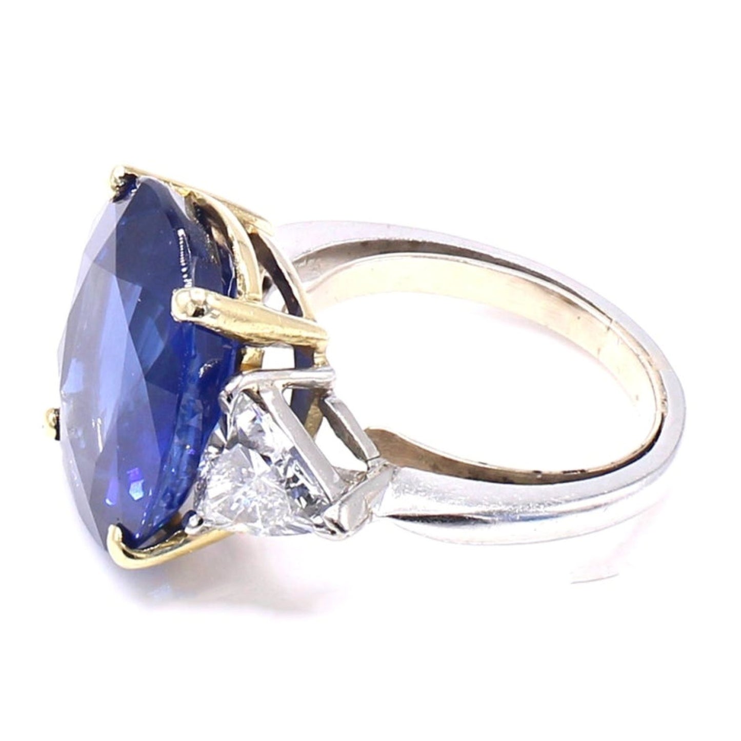 Post-1980s Platinum Sapphire & Diamond Ring side