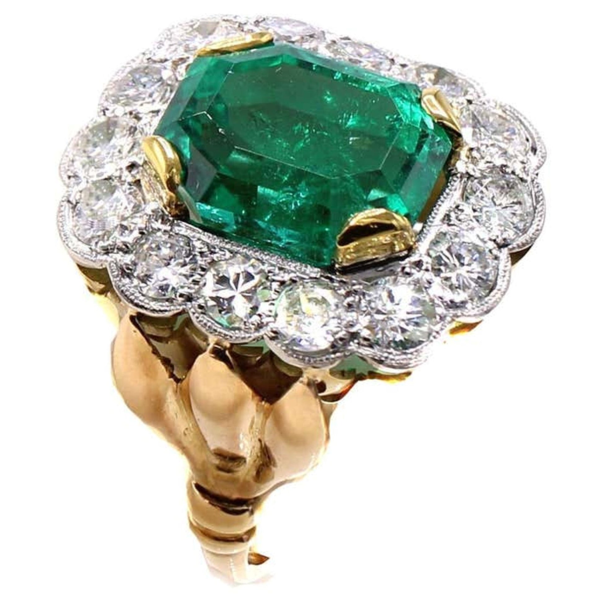 1940s Platinum Emerald & Diamond Ring side