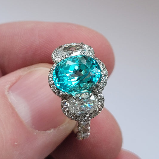 Post-1980s Platinum Paraiba Tourmaline & Diamond Ring front