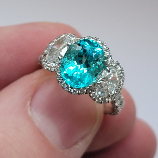 Post-1980s Platinum Paraiba Tourmaline & Diamond Ring front