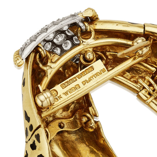 David Webb 1960s Platinum & 18KT Yellow Gold Diamond, Emerald & Enamel Leopard Brooch signature