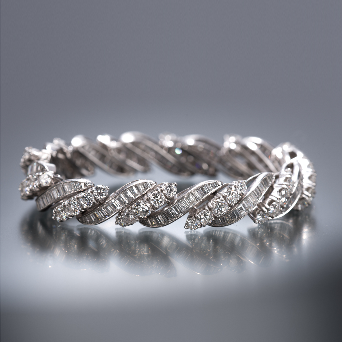 Retro 18KT White Gold Diamond Bracelet front