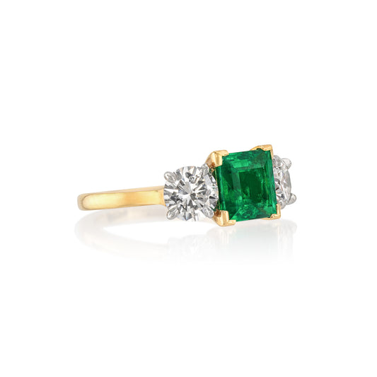 1950s Platinum & 18KT Yellow Gold Emerald & Diamond Ring side