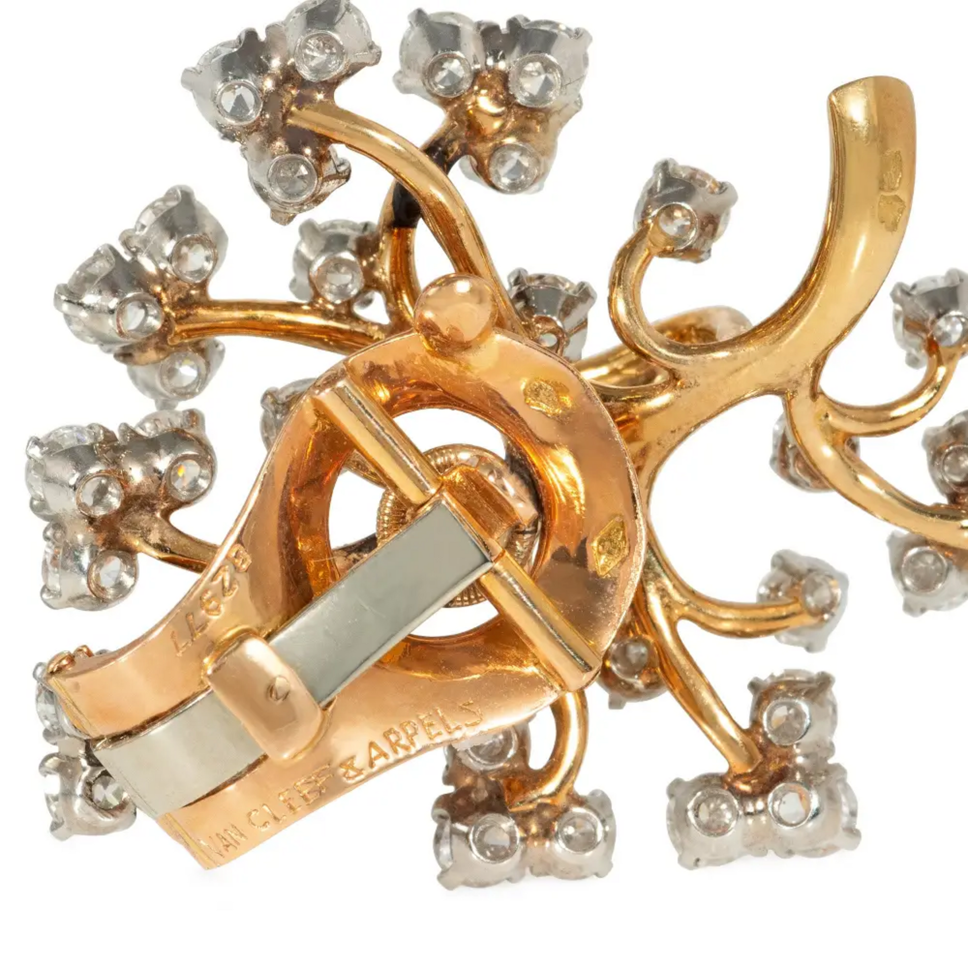 Van Cleef & Arpels France 1950s 18KT Yellow Gold Diamond Earrings signature